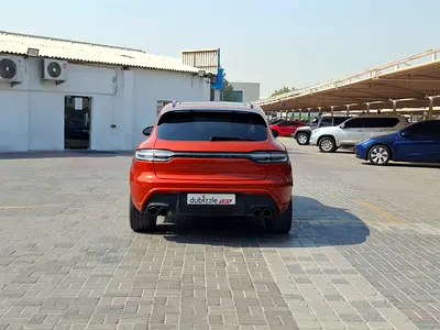 2023 Porsche MACAN photo 7