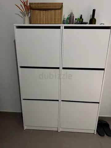 White 6-Compartment Shoe Cabinet - Minimal Design
