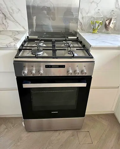 Siemens New Model Freestanding Electric & Gas Combination Cooker 60x60cm