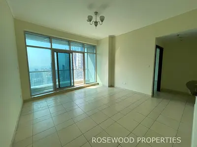 HIGH FLOOR | MARINA AND SEA VIEWS