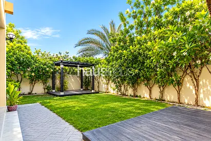 Vastu | 3 Bed Large | Corner Plot | Heritage style