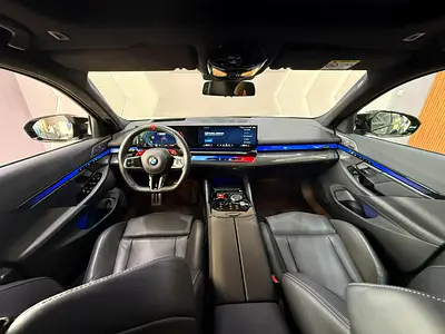 صورة مصغرة 11 لـ 2025 BMW M5