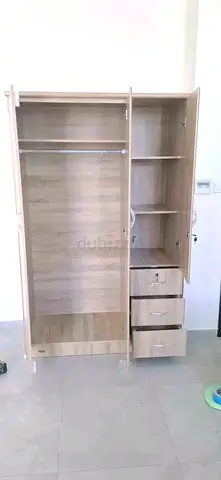 New wardrobe 3door with out mirror available