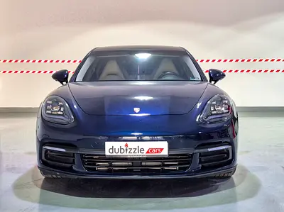 2018 Porsche PANAMERA 照片 2