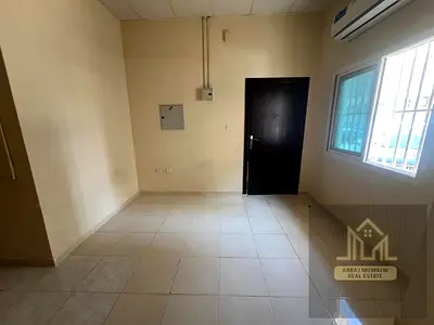 Spacious, neat and clean studio in a good location, with a reasonable price. Ready to move in and suitable for comfortable living.