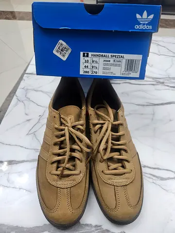 Adidas Handball Spezial JH5448 Beige Suede Sneakers UK 9 1/2 Barely Used with original box