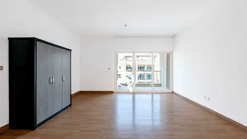 Spacious | High Floor |White Good | Close to Exit