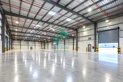 Prime industrial warehouse for sale in DIC