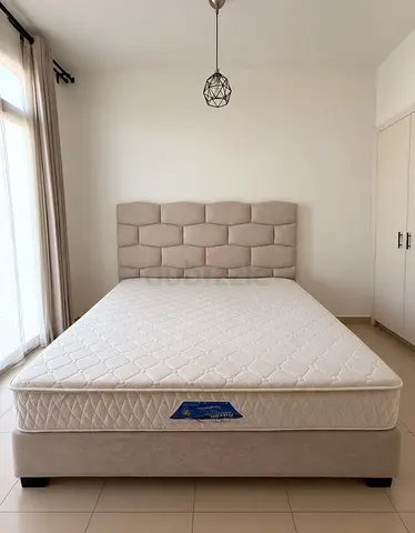 King Size Upholstered Bed + Mattress | 180 × 200 cm