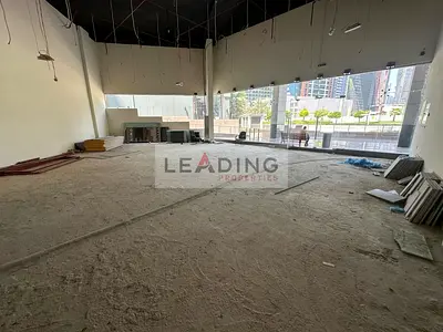 SPACIOUS VACANT SHOP | WITH 3 PARKINGS | SHELL & CORE