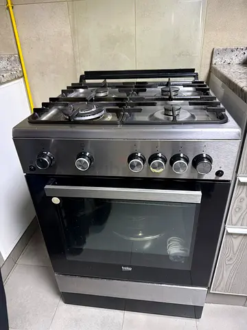 Stainless Steel 4-Burner Gas Cooker with Oven