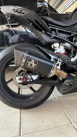 BMW S1000RR Arrow Pista slip on