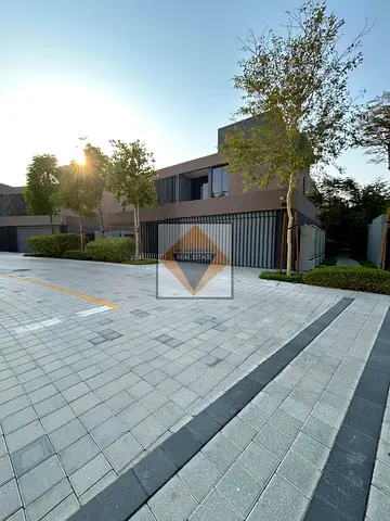 Live Large: 5BR Standalone Villa | Pool • Garden • Privacy • majlis