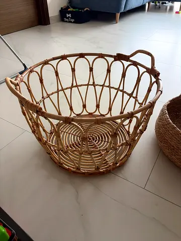 Take All for 75aed . Wicker Rattan Basket/Decorative Storage Stool - Good Condition