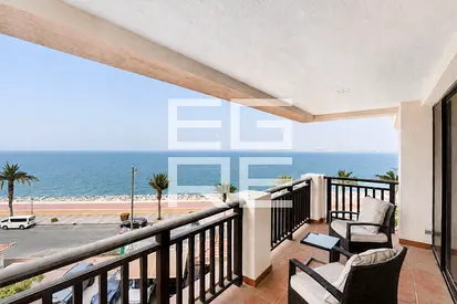 Luxury | Beachfront | Full Sea View