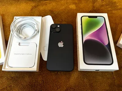 iPhone 14 (Black) 128 GB with Box, Charger, MagSafe Cases - As New