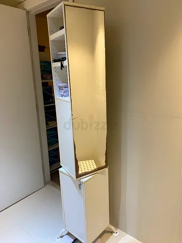 White tall mirrored cabinet with shelves - good condition