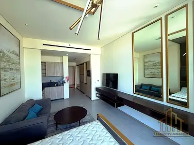 SUN-SPLASHED HOME | SPACIOUS LAYOUT | SMART DEAL