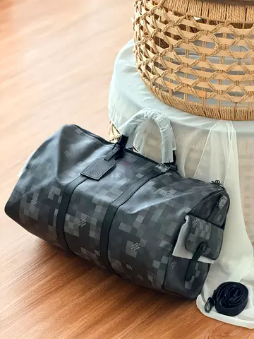 DUFFEL