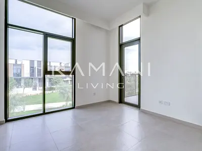 Modern Townhouse | Brand New | Fitted Kitchen