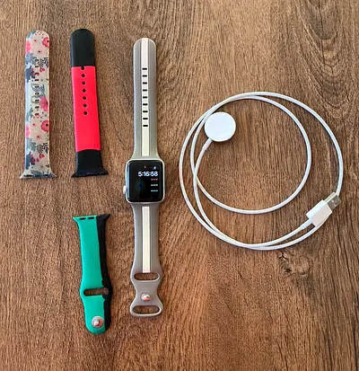 Apple Watch Series 3 (with extra straps and charger) - Good working condition