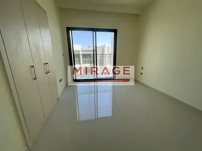 R2M1 | 4BR+Maid | Closed Kitchen