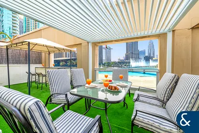 Private Villa | Upgraded | Burj View | Maids