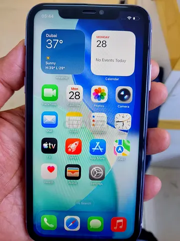 iPhone 11 purple color 128gb- Good Working Condition price 650 AED