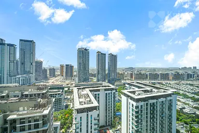 Spacious Layout | Middle Floor | Community View
