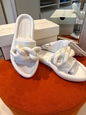 Women slide StellaMcCartney