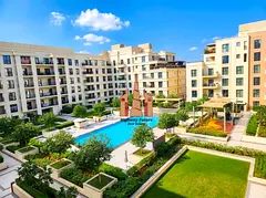 Pool View | Splendid One Bedroom | Balcony