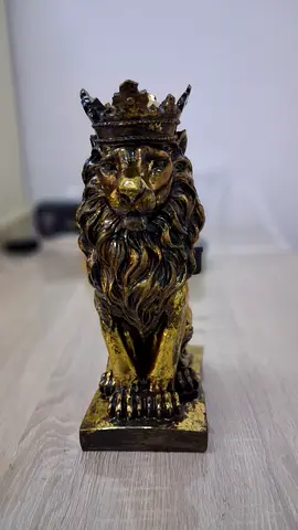 Brass-Colored Crowned Lion Statue. Elegant Metal Finish. — Decorative Collectible