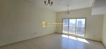 Spacious Layout | Near to Circle Mall | Nea to Exit