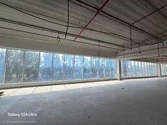 COMMERCIAL FLOOR FOR MULTIPLE ACTIVITIES