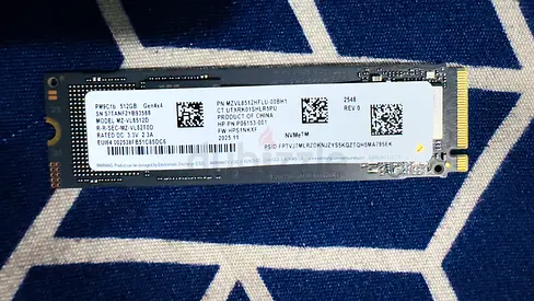 Samsung PM981a 512GB NVMe M.2 SSD - 100% Health brand new