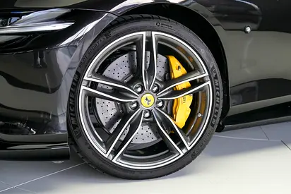 2025 Ferrari ROMA — миниатюра 15