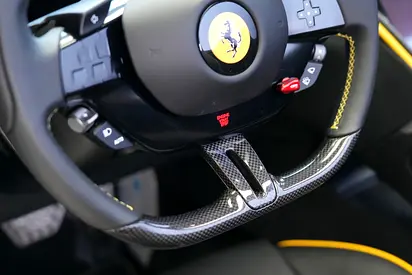 2025 Ferrari ROMA — миниатюра 12