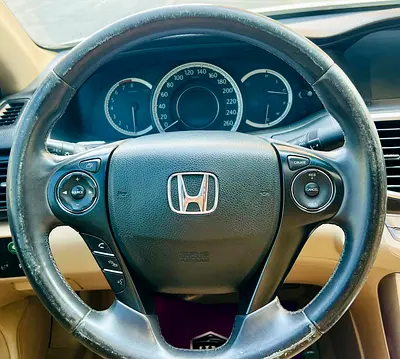 2015 Honda ACCORD 缩略图 11