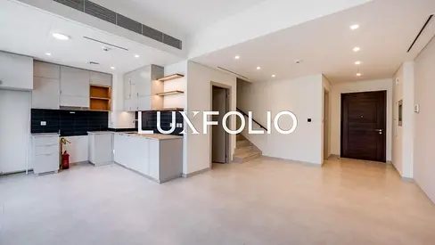 Next To Pool | Perfect Condition | Vacant Soon