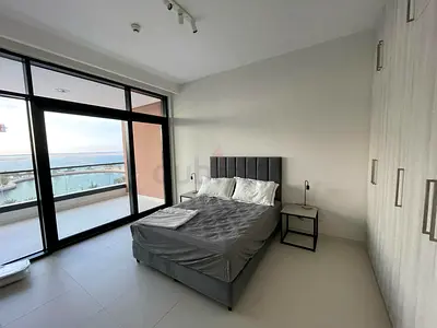 Queen size bed