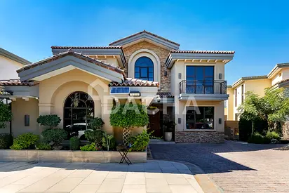 Elegant Villa | Lake Views | Exclusive Community