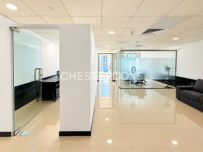 Fitted I Close to Metro | Vacant | For Rent