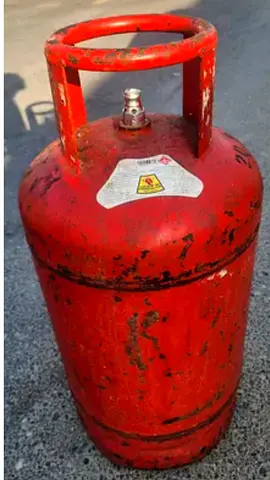 Medium half used Red LPG Gas Cylinder (Steel) - Single Unit