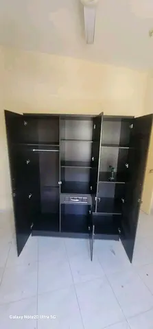3door wardrobe with  mirror brand new