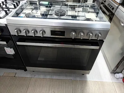 Bosch brand full gass cooker 90x60 model Bosch series.6