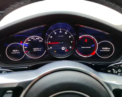 صورة 10 لـ 2019 Porsche PANAMERA