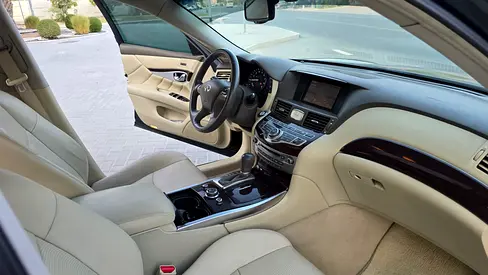 2016 Infiniti Q70 — миниатюра 13