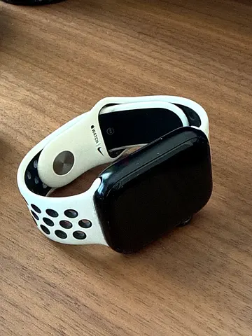 Apple Watch 8 series 45mm Nike Edition