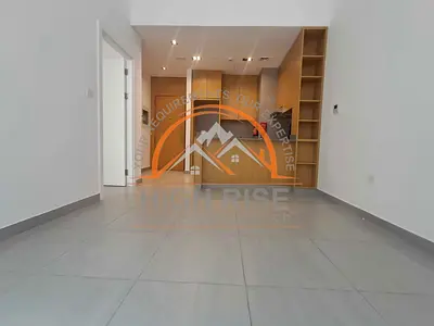 Luxurious one bedroom | Gated Community Parking Gym free
