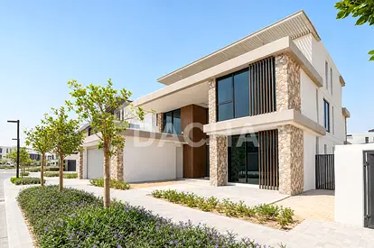 Corner Plot | Private Elevator | Payment Plan